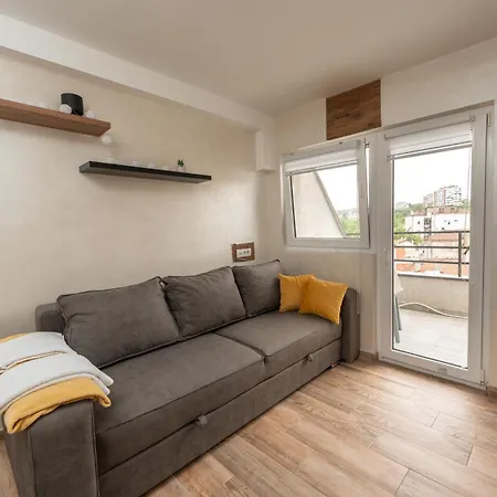 Comanda Luxury Apartment