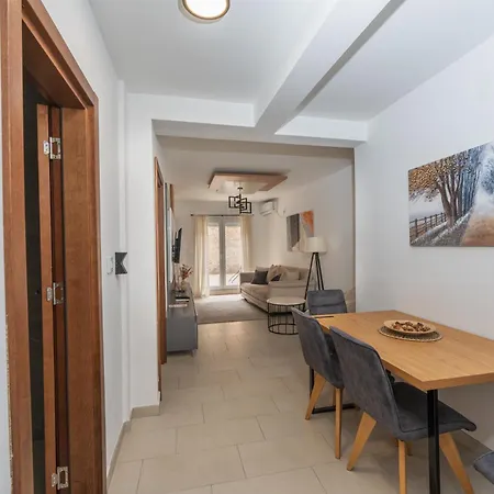 Apartment Comanda Luxury *
