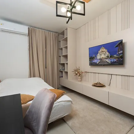 Comanda Luxury * Belgrad