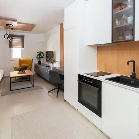 Comanda Luxury * Βελιγράδι