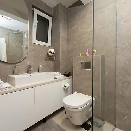 Comanda Luxury Belgrad