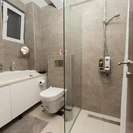 Comanda Luxury * Βελιγράδι